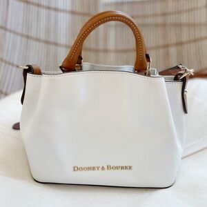 Dooney & Bourke City White And Brown Structured Leather Handbag Purse Crossbody
